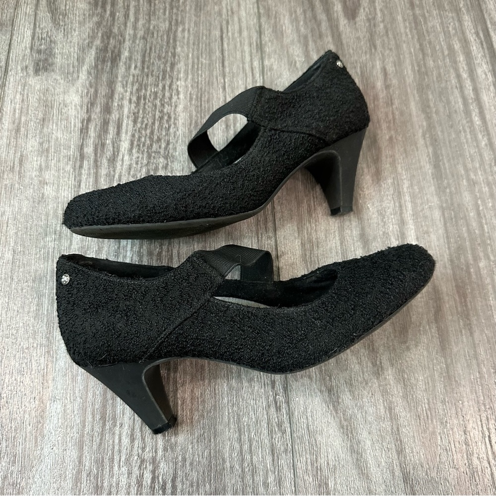 Betabrand Black Boucle Mary Jane Heels 7.5